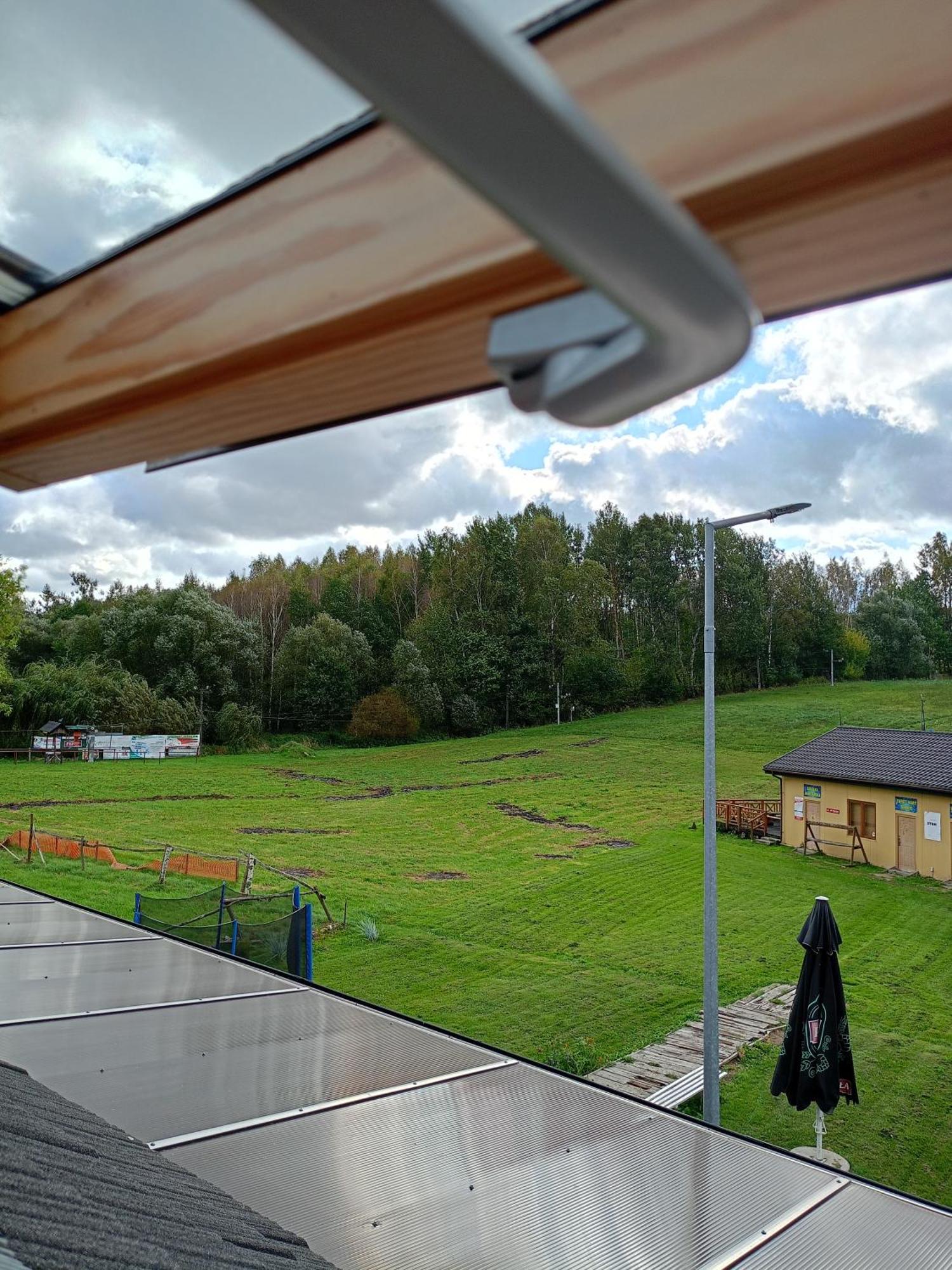 Gosciniec Na Stoku Pokoje 2,3,4 Osobowe, Cisza, Spokoj, Widok Na Stok Narciarski, Lasy, Laki Bobliwo Exteriér fotografie